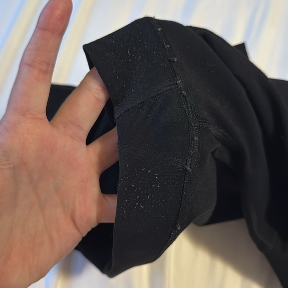 Hofi Women's Leggings with Pockets - Picture 2 of 2